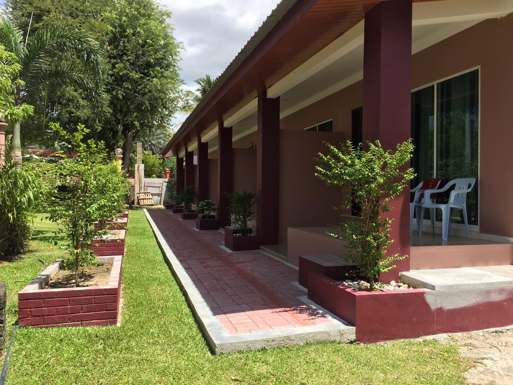 ハーモニー ゲストハウス Sdn Bhd Padang Mat Sirat エクステリア 写真