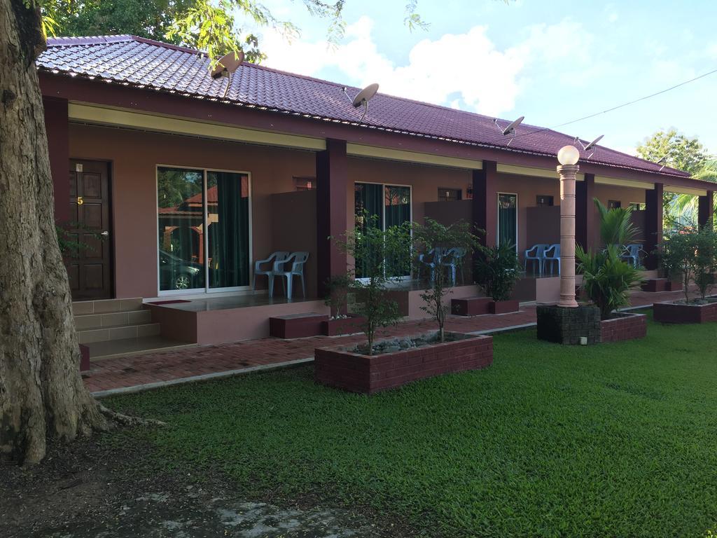 ハーモニー ゲストハウス Sdn Bhd Padang Mat Sirat エクステリア 写真